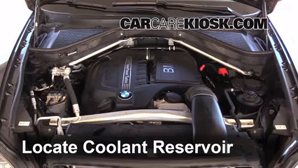 2013 BMW X5 xDrive35i 3.0L 6 Cyl. Turbo Refrigerante (anticongelante) Agregar refrigerante